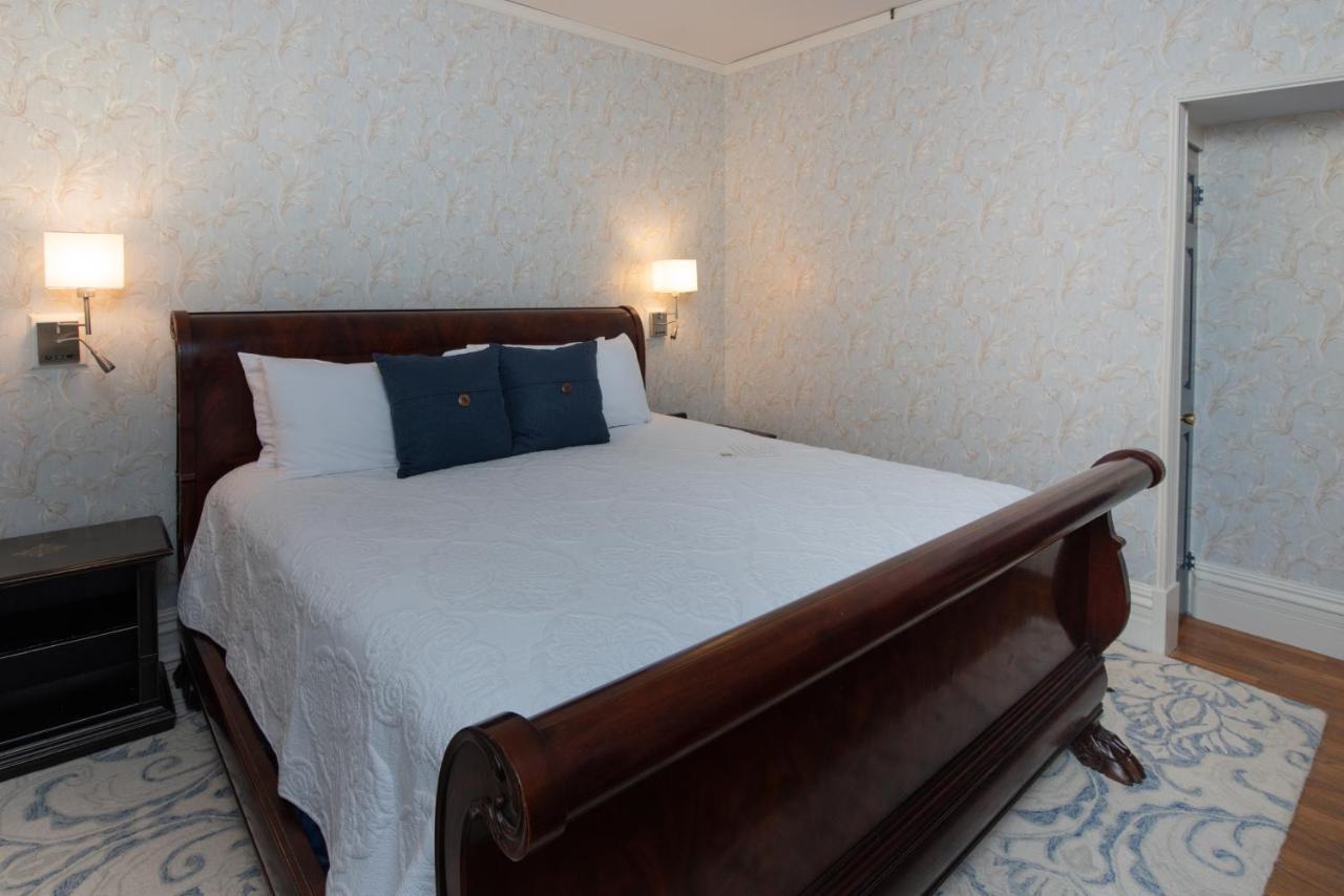 Strong House Inn Вердженнес Екстер'єр фото